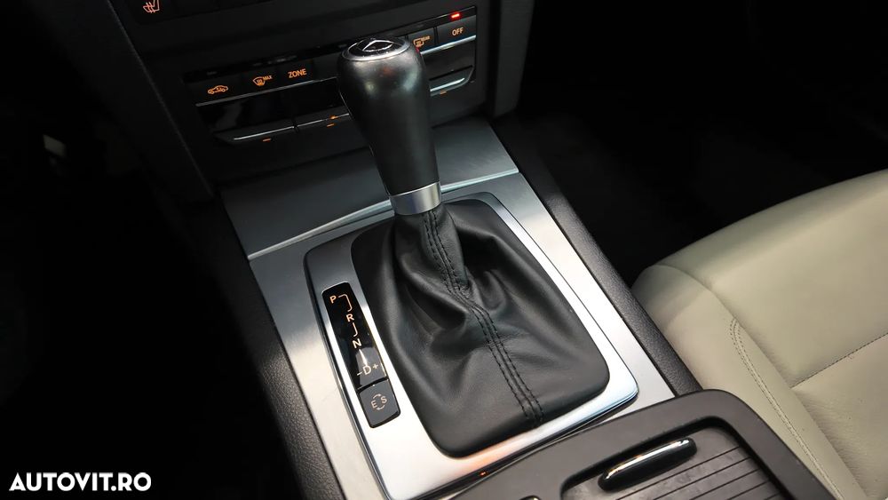 Mercedes-Benz E 220 CDI Cabrio 7G-TRONIC - 24
