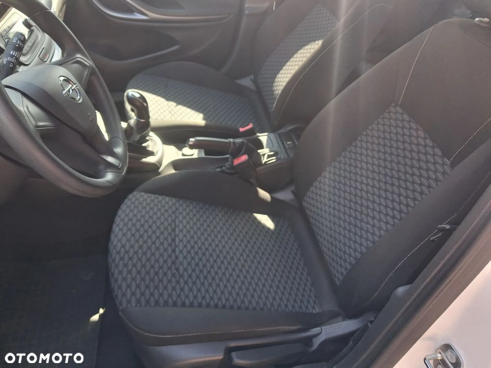 Opel Astra 1.0 T Dynamic S&S - 14