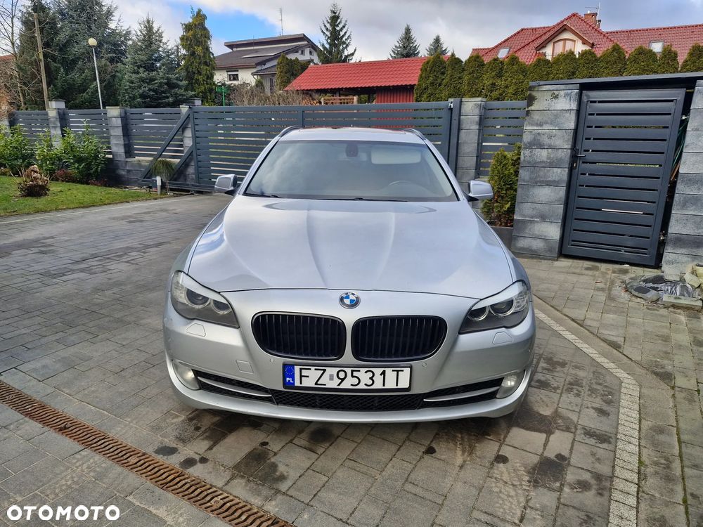 BMW Seria 5 520d Luxury Line - 2