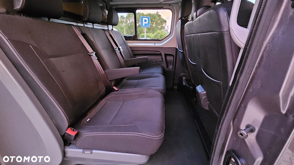 Renault Trafic Grand 2.0 dCi EDC - 18