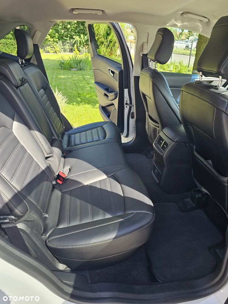 Ford Edge - 9
