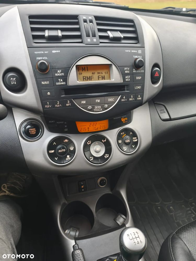 Toyota RAV4 2.2 D-CAT 4x4 Sol - 7