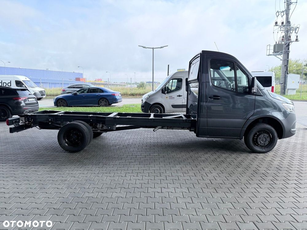Mercedes-Benz Sprinter 517 cdi długi 4325 mm. - 9