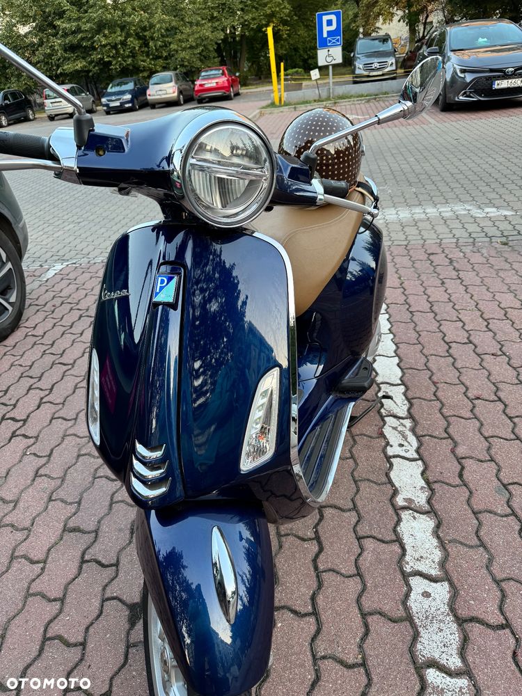 Piaggio Vespa - 2