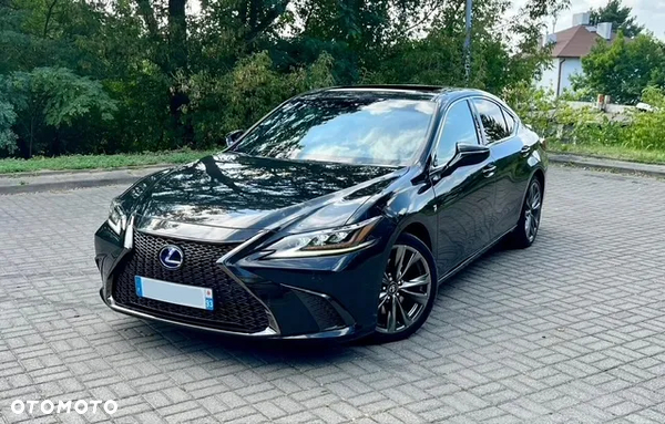 Lexus ES 300h F Sport