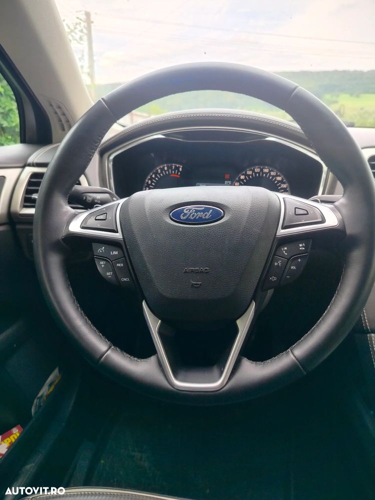 Ford Mondeo 2.0 EcoBoost Start-Stopp Autom. Vignale - 6