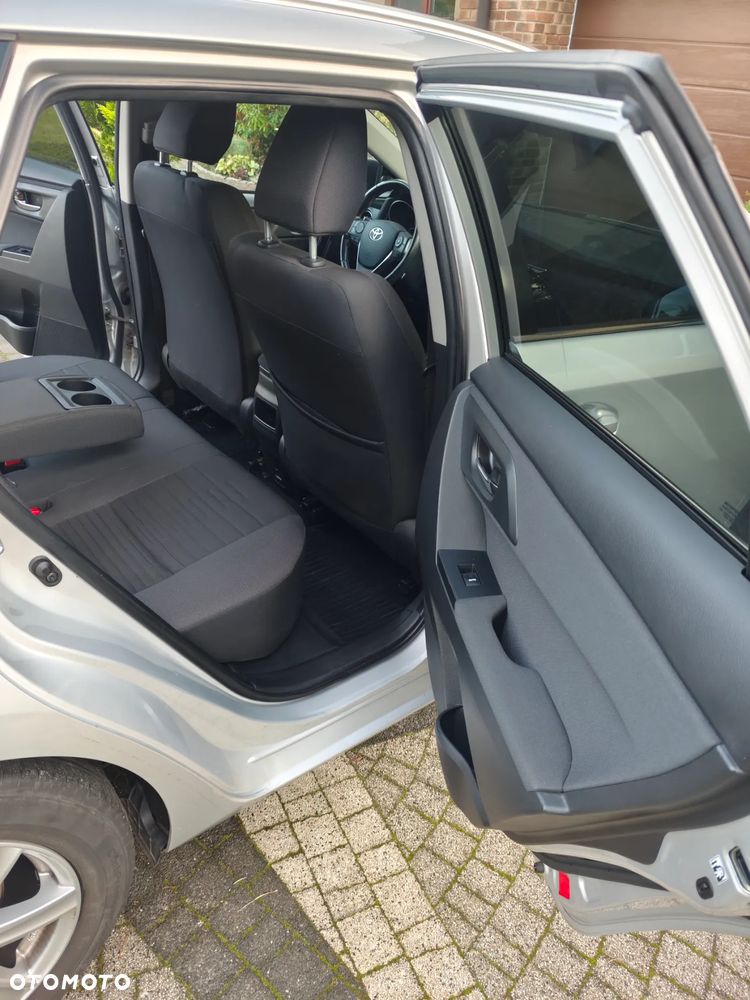 Toyota Auris 1.6 Dynamic - 14