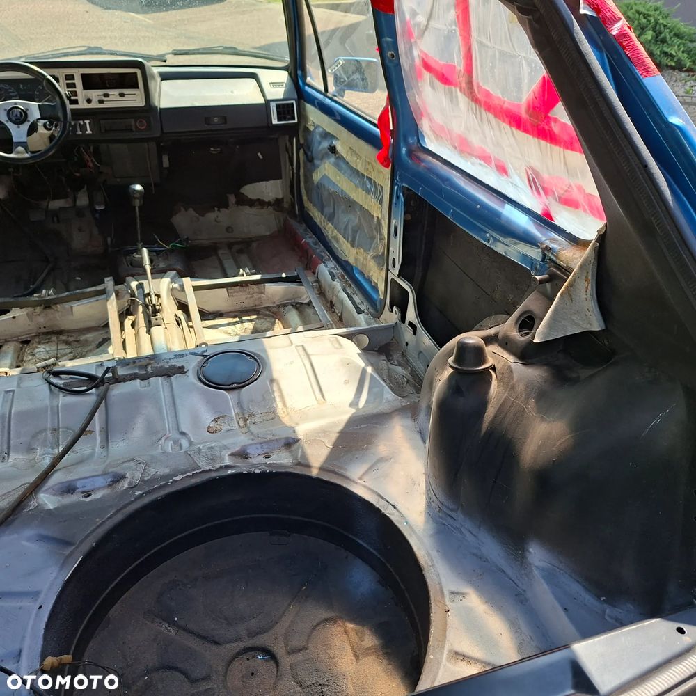 Volkswagen Golf - 26