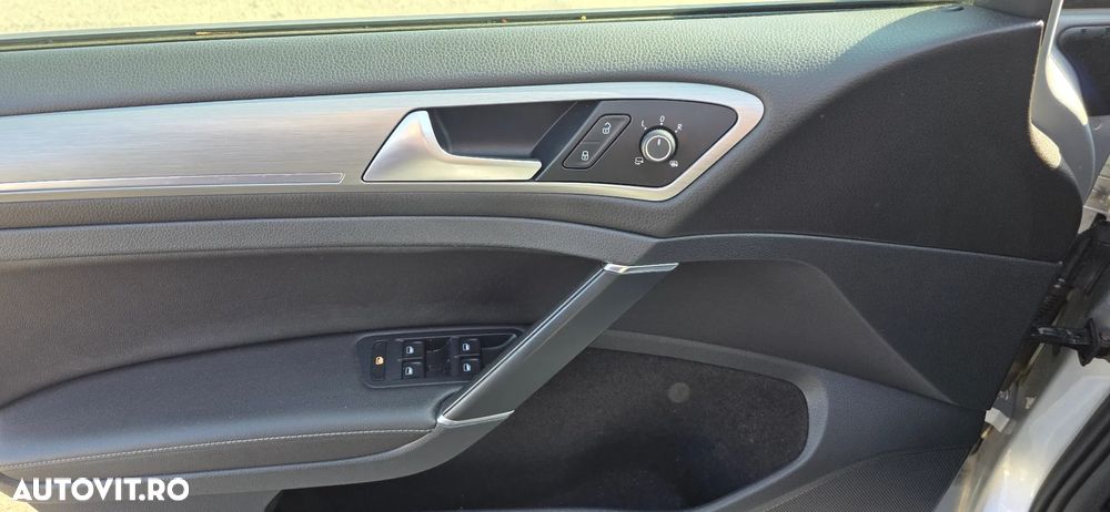 Volkswagen Golf 1.6 TDI BlueMotion Technology Lounge - 5