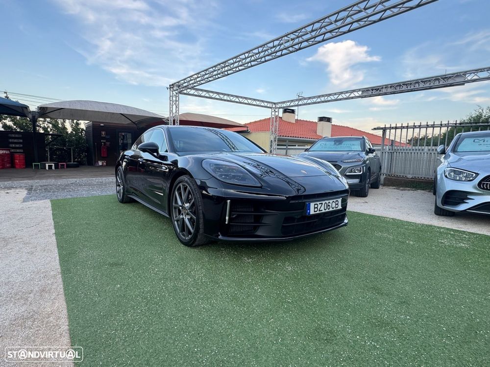 Porsche Panamera 4 E-Hybrid - 24