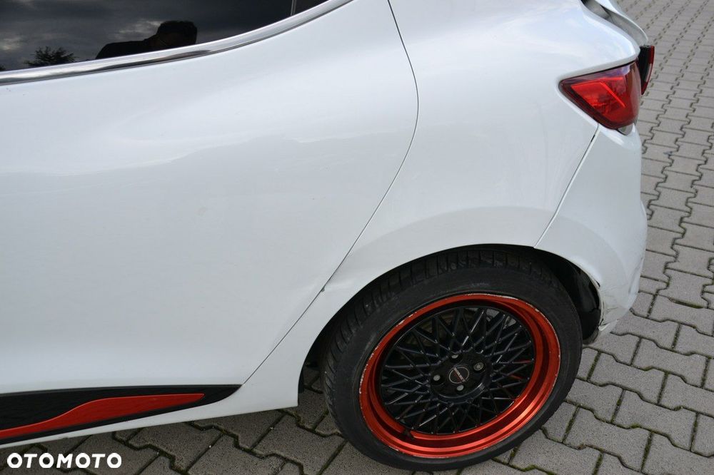 Renault Clio - 11