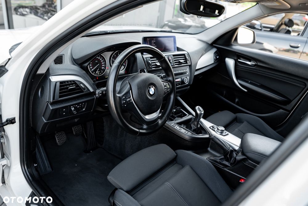 BMW Seria 1 118d Sport Line - 17