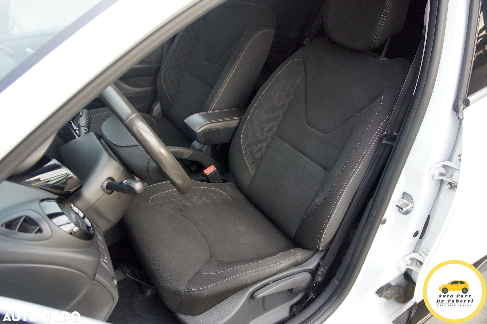 Renault Clio ENERGY TCe 90 Start & Stop LIMITED 2018 - 16