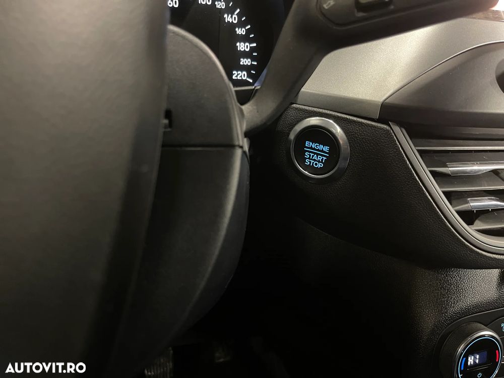 Ford Focus 1.5 EcoBlue Connected - 21