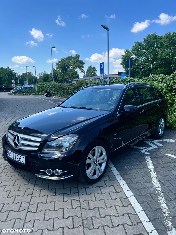 Mercedes-Benz Klasa C 180 CGI Automatik BlueEFFICIENCY Avantgarde - 3