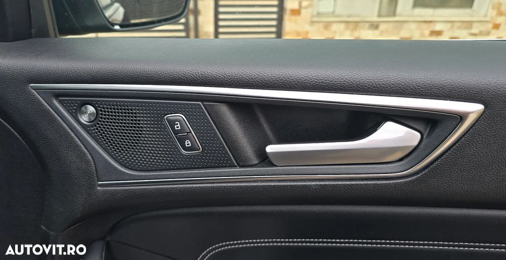 Ford Edge 2.0 EcoBlue Bi-Turbo 4x4 Aut. ST-LINE - 31