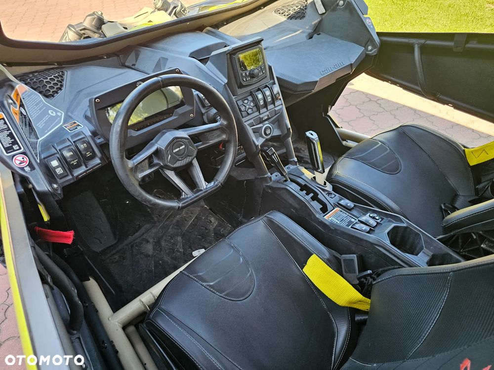 Can-Am Maverick - 8