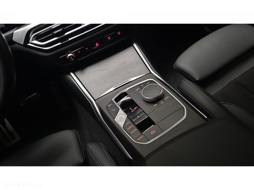BMW Seria 3 - 22