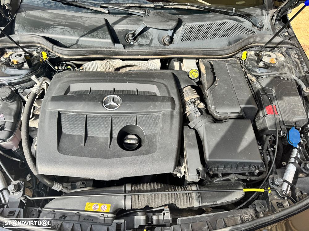 Mercedes-Benz CLA 180 d Shooting Brake Urban - 24
