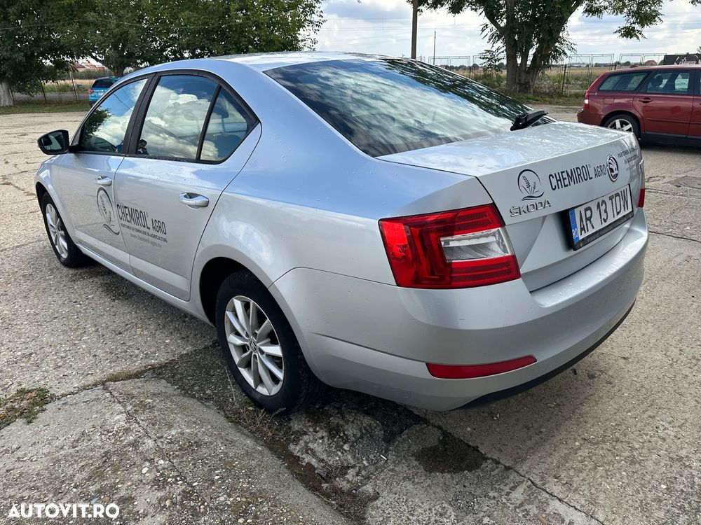 Skoda Octavia 1.6 TDI AMBITION - 4