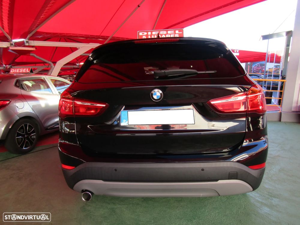 BMW X1 16 d sDrive Line Sport - 3