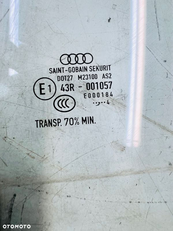 SZYBA BOCZNA DRZWI LEWY TYŁ AUDI A3 8V4 2014R SPORTBACK - 2