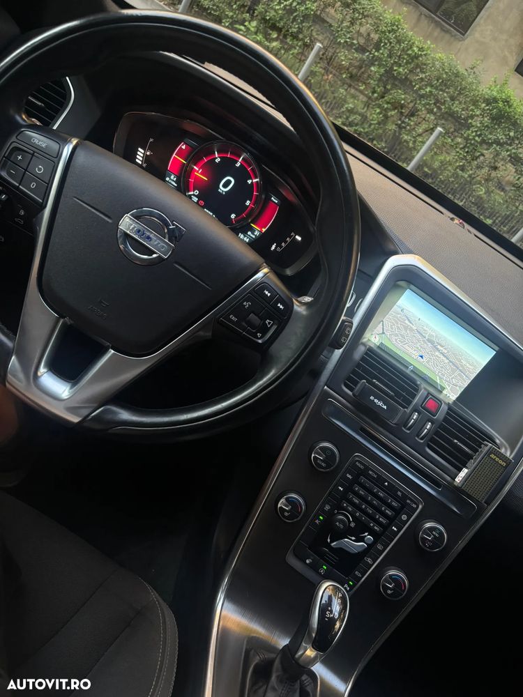 Volvo XC 60 D4 VEA Start-Stop Kinetic - 5