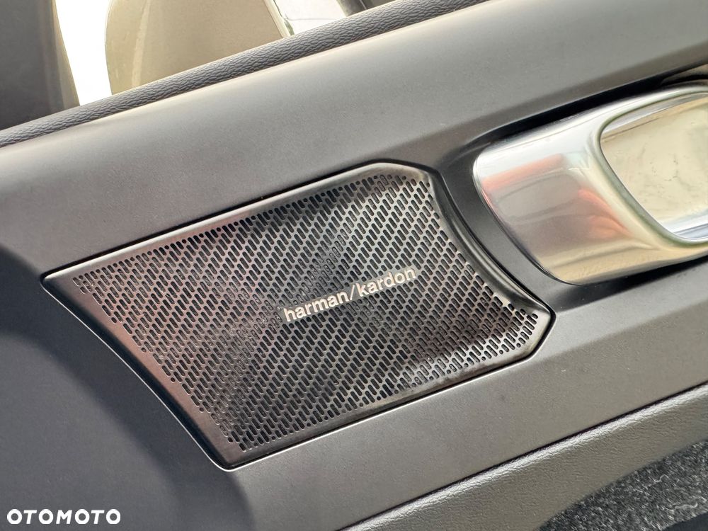 Volvo XC 40 D3 SCR Inscription - 32