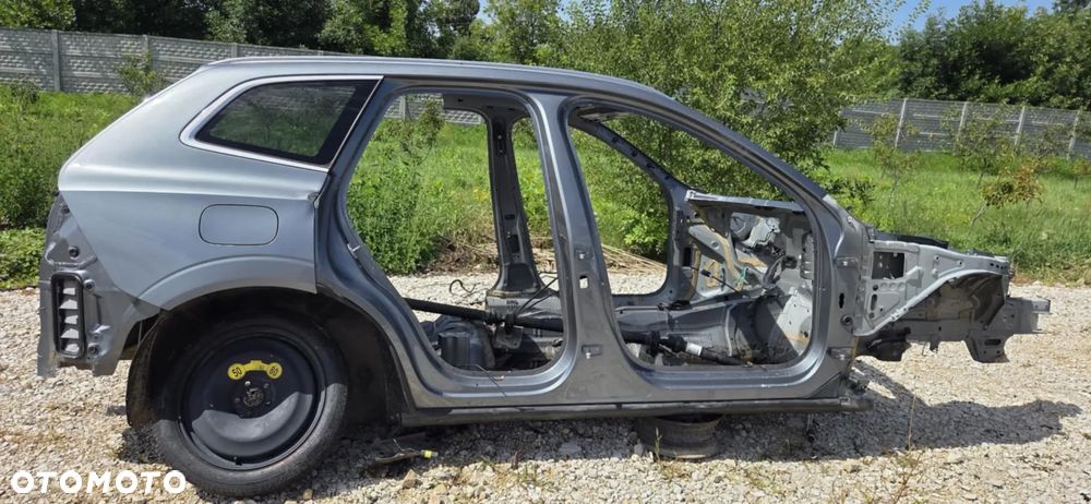 VOLVO XC60 II szyberdach dach szklany panorama - 2