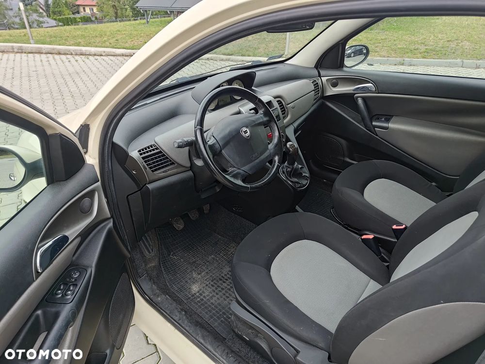 Lancia Ypsilon 1.3JTD Platino - 5