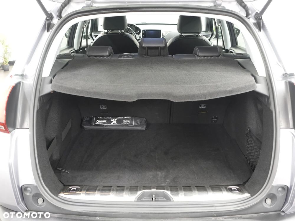 Peugeot 2008 1.5 BlueHDi Crossway - 22