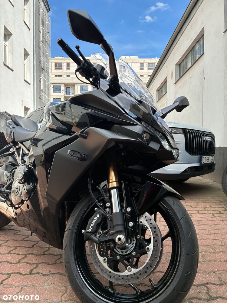 Suzuki GSX 1000 - 1