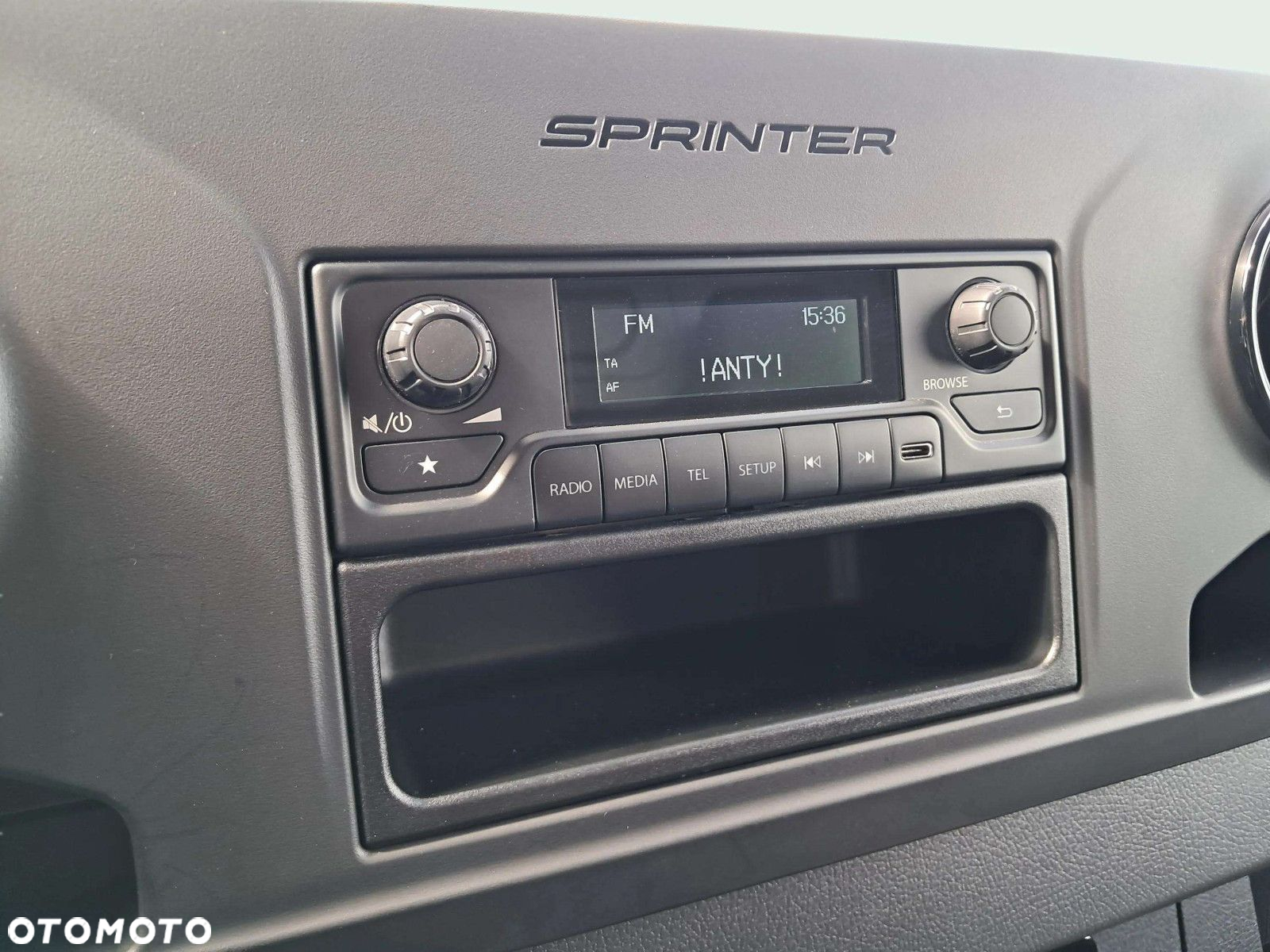 Mercedes-Benz Sprinter 317 - 16