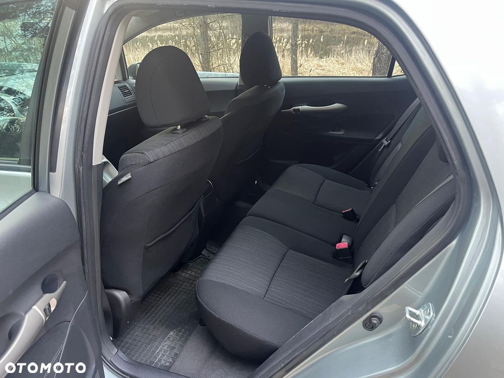 Toyota Auris 1.6 Executive - 10