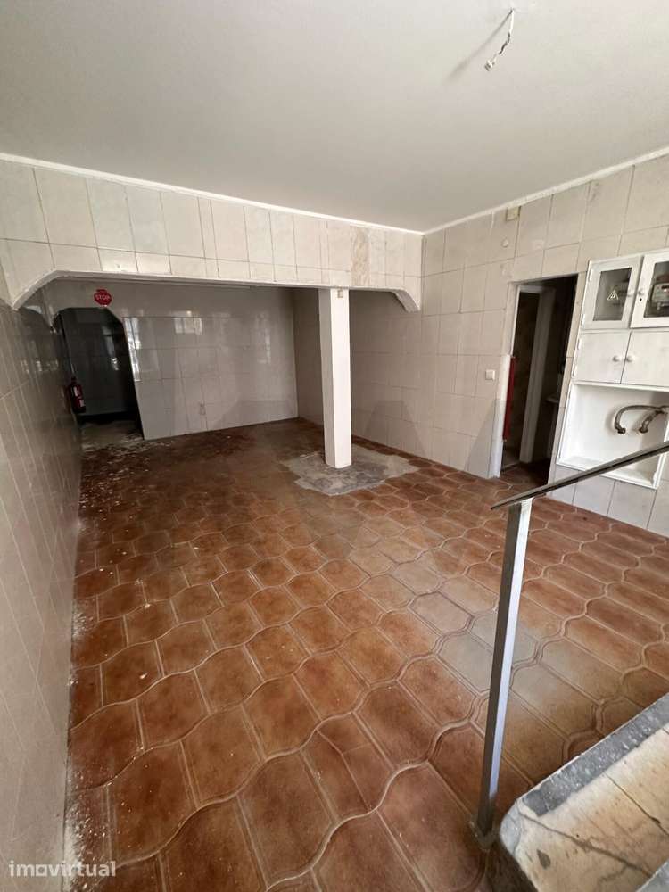 OportunidadeI T1 para Obras Totais | 41 m2  | Príncipe Real I Praça da - Grande imagem: 3/16