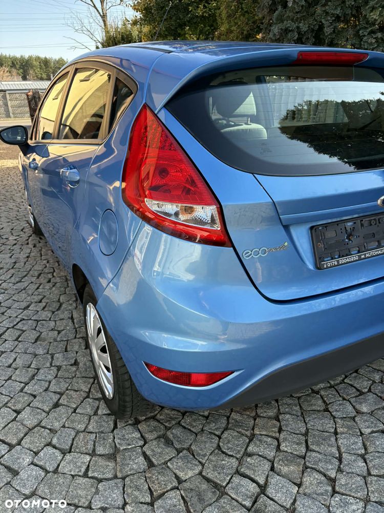 Ford Fiesta - 12