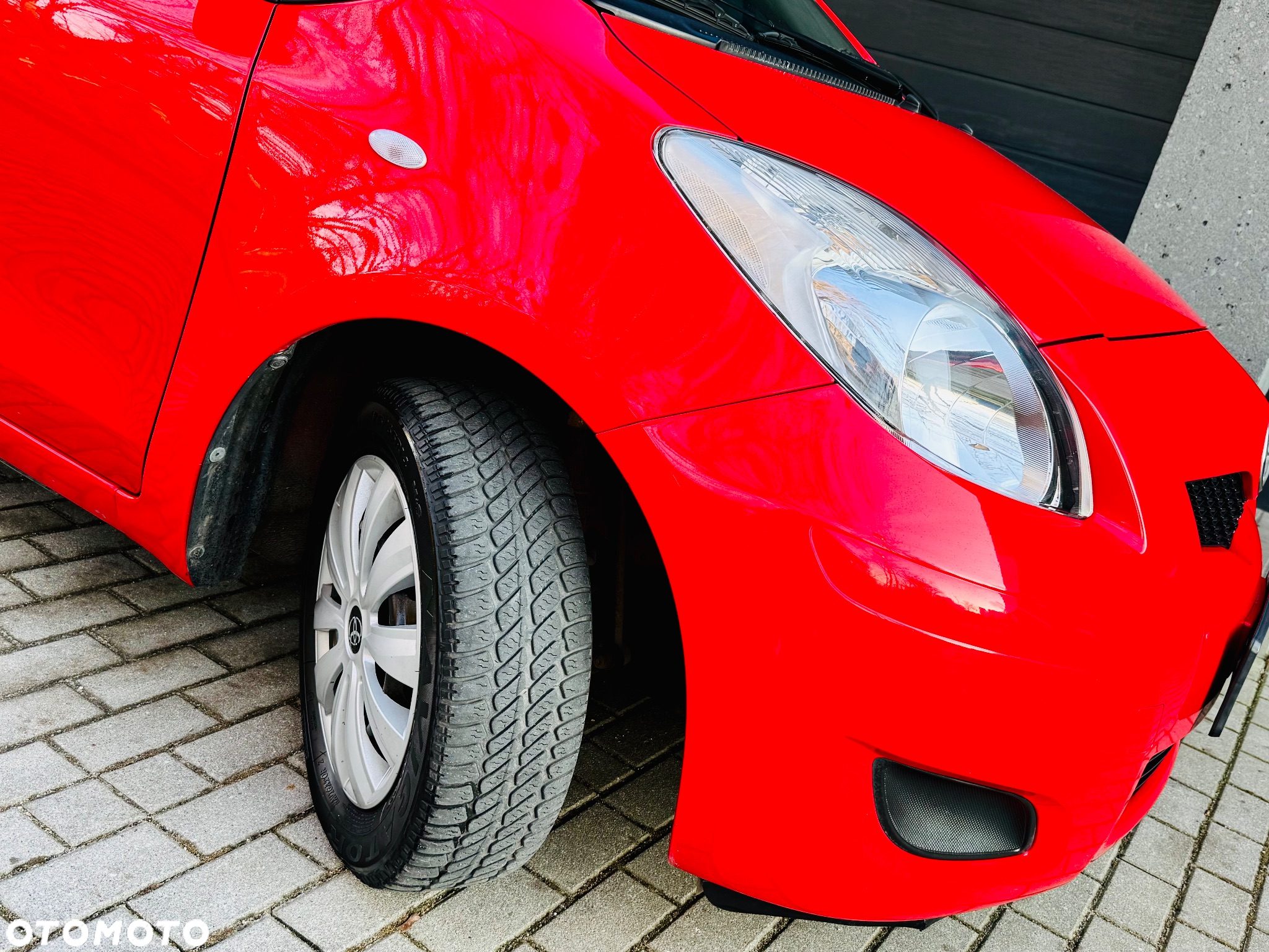 Toyota Yaris 1.0 Luna - 9