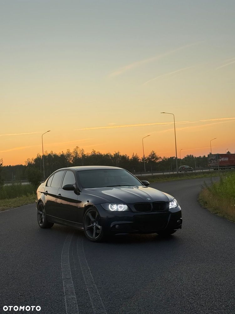 BMW Seria 3 330i - 1