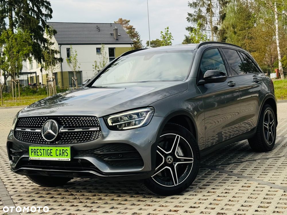 Mercedes-Benz GLC 200 4Matic 9G-TRONIC AMG Line Plus - 17