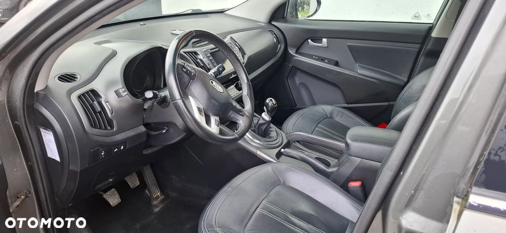 Kia Sportage 2.0 CRDI 2WD Attract - 12