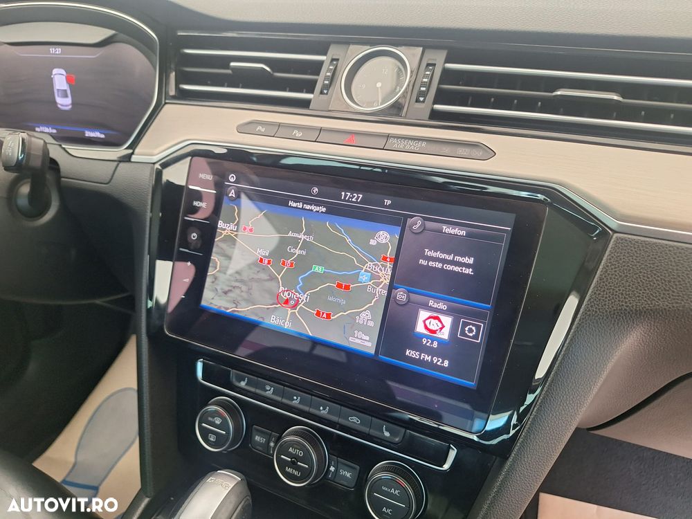 Volkswagen Passat 2.0 TDI DSG Highline - 15