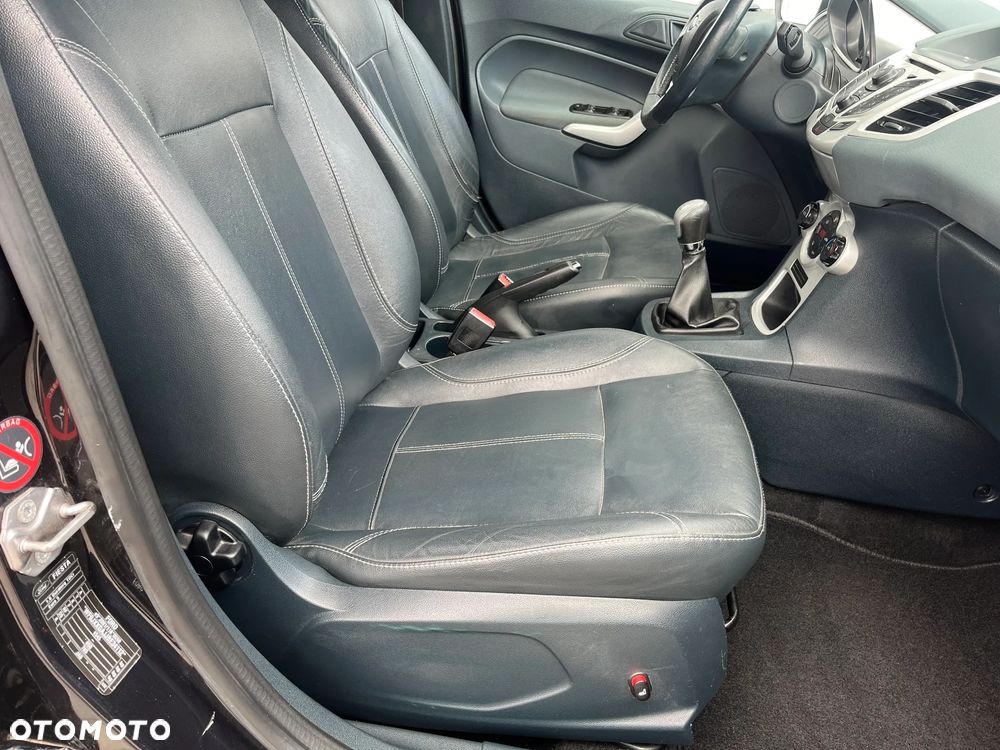 Ford Fiesta 1.6 TDCi Titanium X - 22