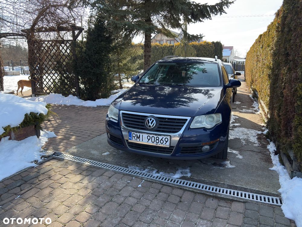 Volkswagen Passat - 4