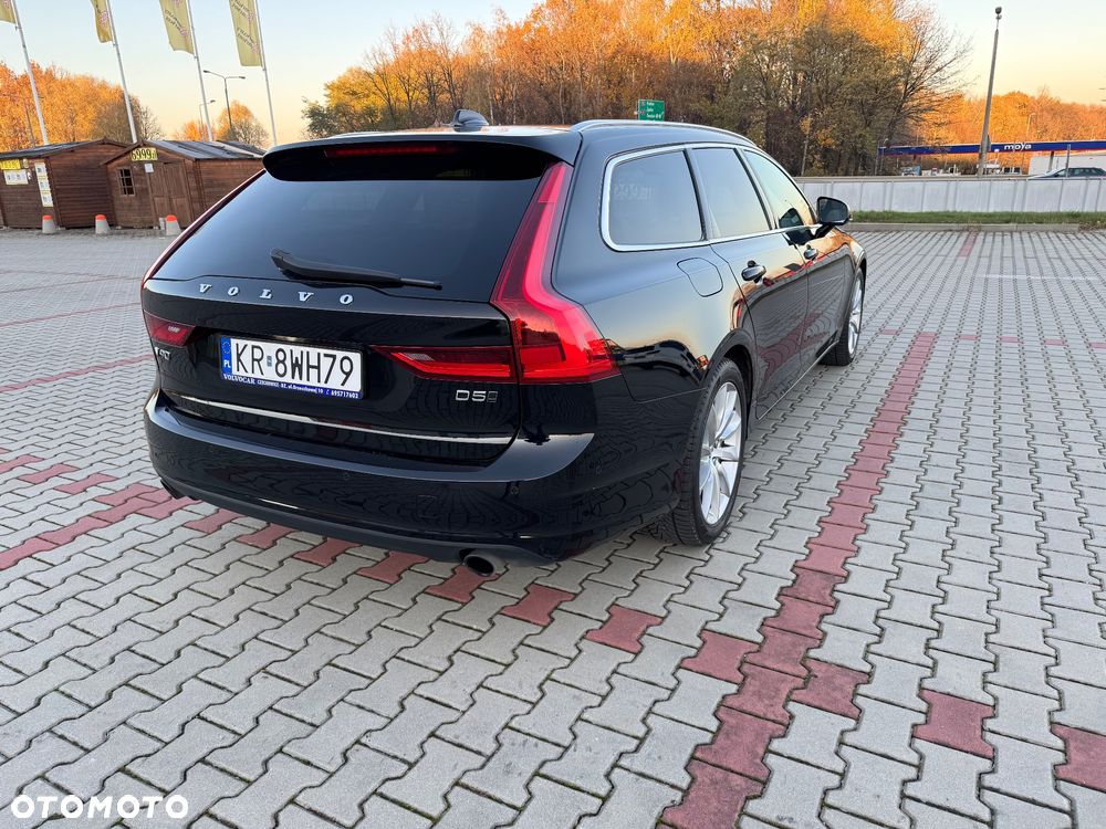 Volvo V90 D5 AWD Momentum - 5