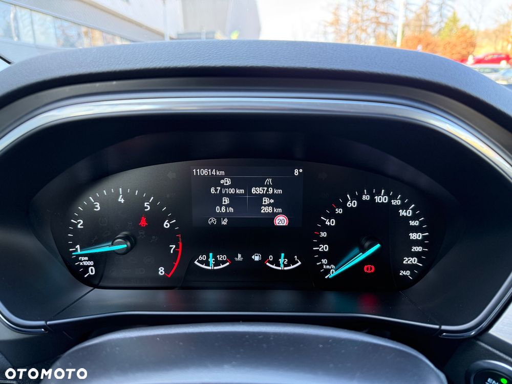 Ford Focus SW 1.0 EcoBoost S&S TITANIUM X - 27