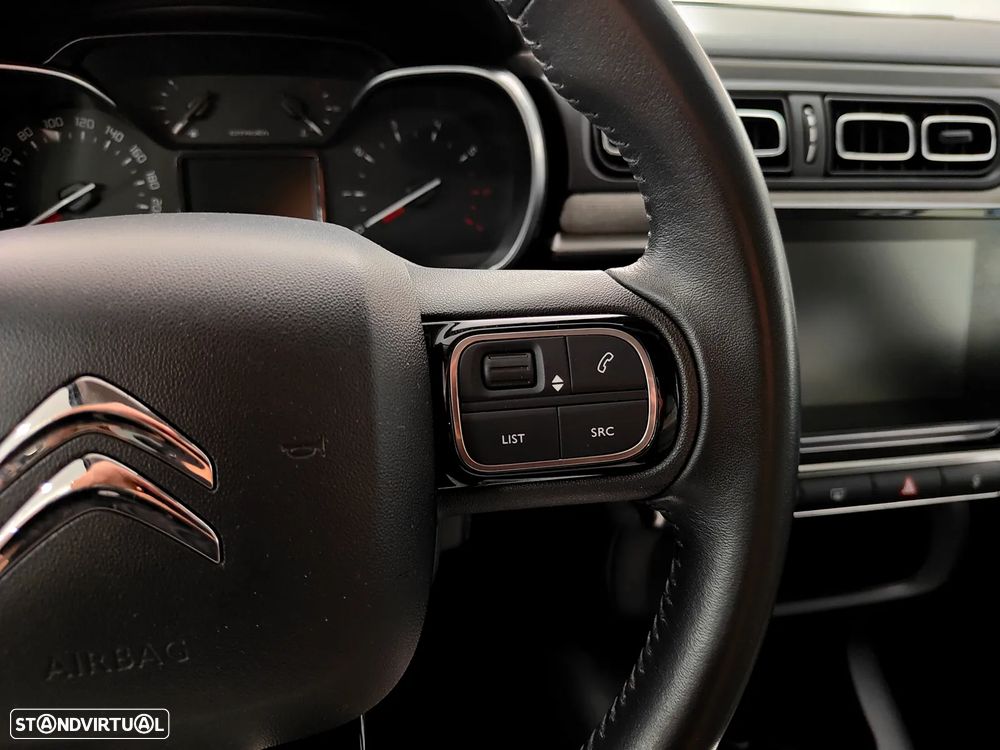 Citroën C3 1.2 PureTech Shine Pack - 52