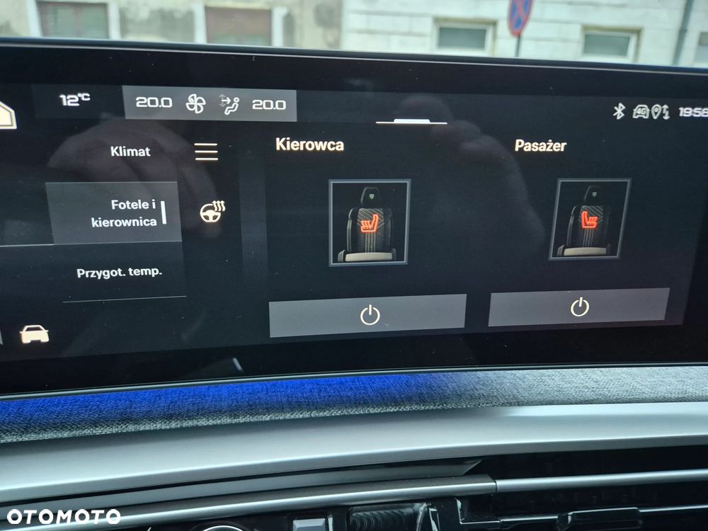 Peugeot 3008 195 e-DSC7 GT EXCLUSIVE - 22