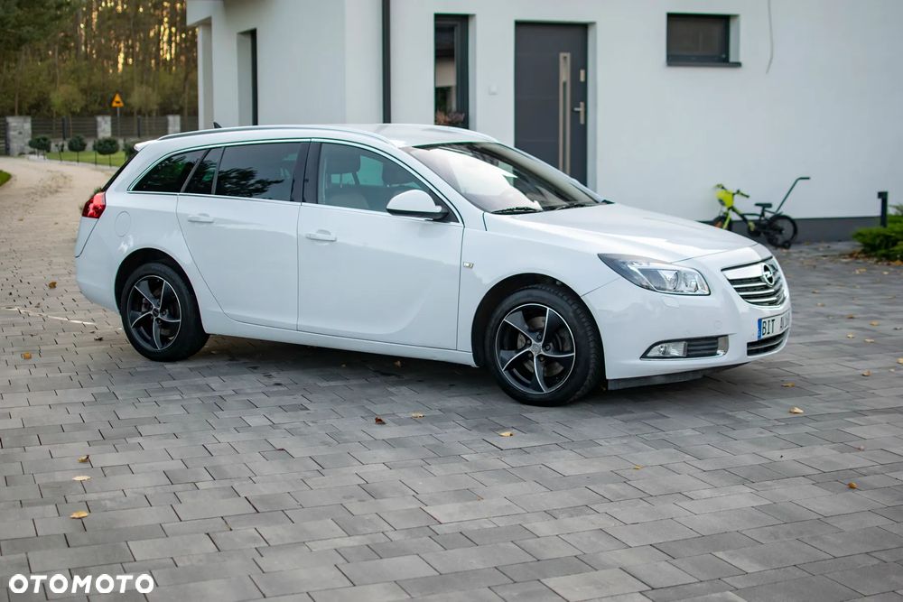 Opel Insignia - 12