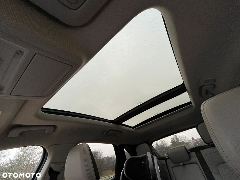 Ford Escape 2.0 EcoBoost AWD Titanium - 14