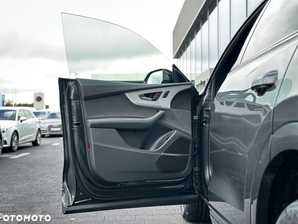 Audi Q8 - 16